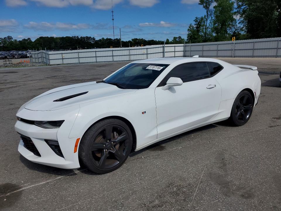 51187116 :رقم المزاد ، 1G1FE1R72J0160831 vin ، 2018 Chevrolet Camaro مزاد بيع