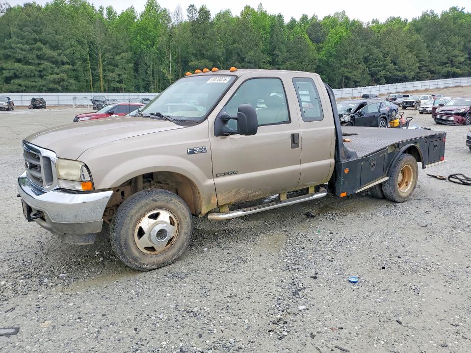 51070076 :رقم المزاد ، 1FDWX37F12EB00613 vin ، 2002 Ford F350 مزاد بيع