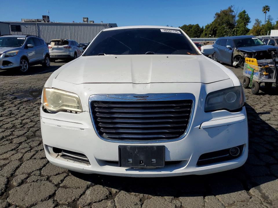 Продажа на аукционе авто 2012 Chrysler 300, vin: 2C3CCABG7CH186130, номер лота: 48597176