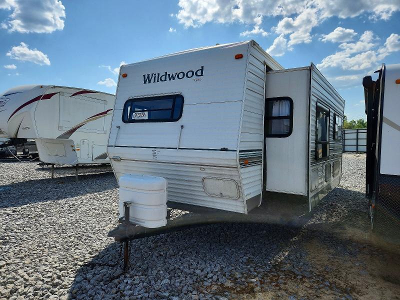50752356 :رقم المزاد ، 4X4TWDF213B041672 vin ، 2003 Forest River Wildwood Towables مزاد بيع