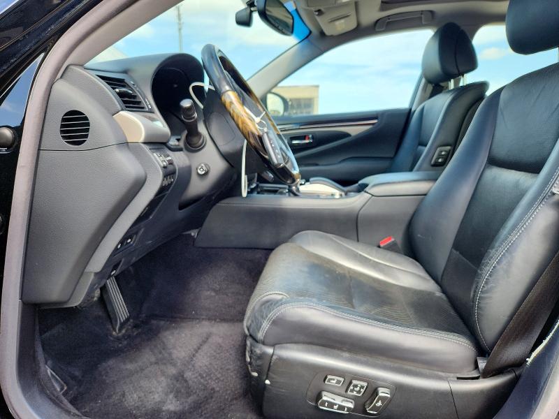 49821446 :رقم المزاد ، JTHBL5EF1H5144664 vin ، 2017 Lexus Ls مزاد بيع