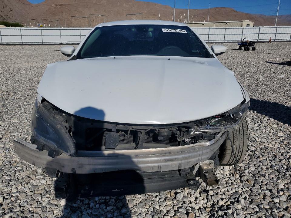 Продажа на аукционе авто 2015 Chrysler 200, vin: 1C3CCCAB1FN741196, номер лота: 51032786