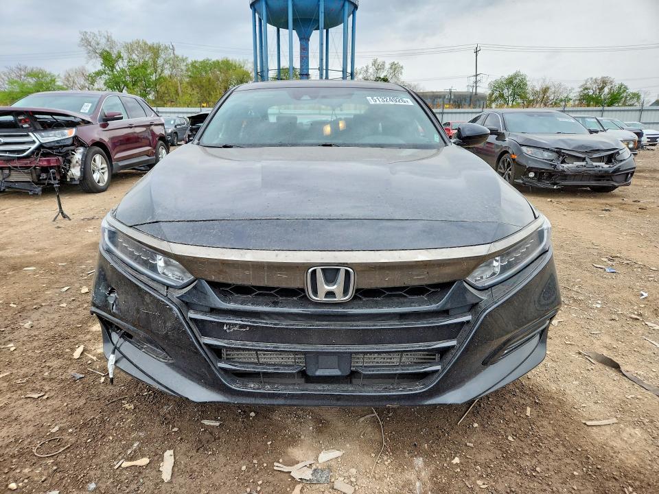51324926 :رقم المزاد ، 1HGCV2F30LA020163 vin ، 2020 Honda Accord مزاد بيع