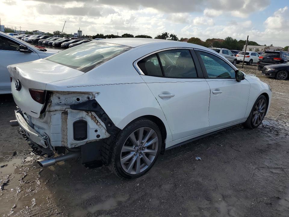 2020 Mazda 3 მანქანა იყიდება აუქციონზე, vin: 3MZBPACL2LM115813, აუქციონის ნომერი: 49008206