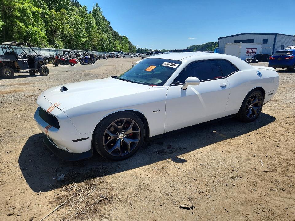 Auction sale of the 2019 Dodge Challenger, vin: 2C3CDZBT8KH632289, lot number: 49367556