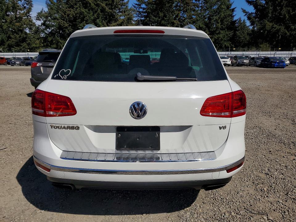 50856206 :رقم المزاد ، WVGEF9BP0FD006784 vin ، 2015 Volkswagen Touareg مزاد بيع