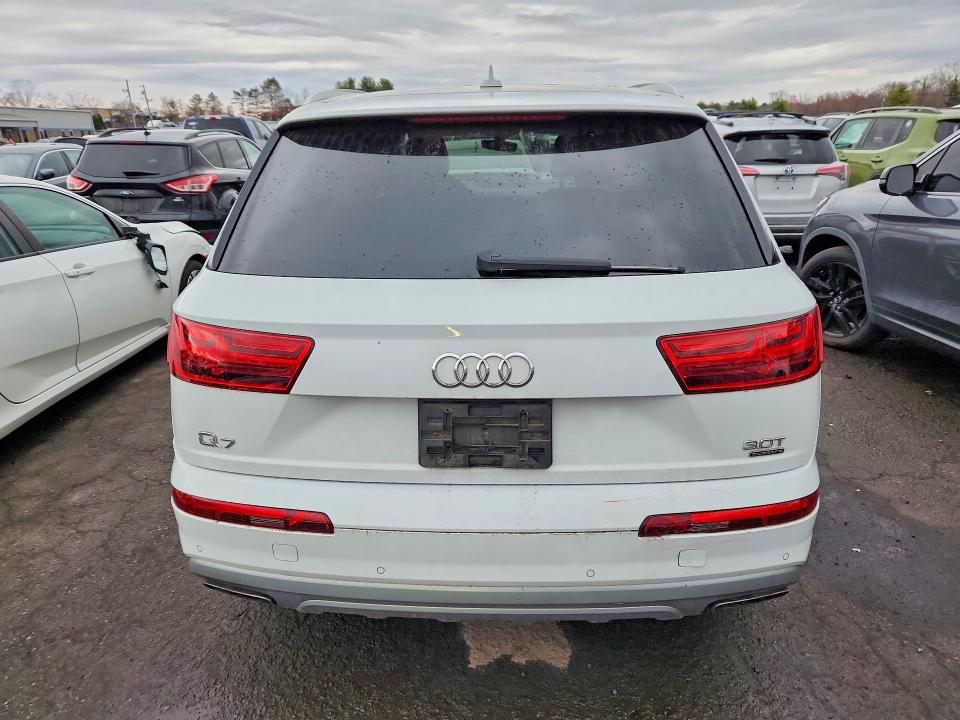 Продаж на аукціоні авто 2017 Audi Q7, vin: WA1VAAF73HD038219, номер лоту: 42075876