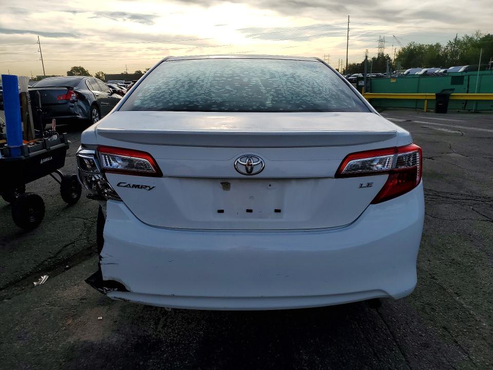 2013 Toyota Camry მანქანა იყიდება აუქციონზე, vin: 4T4BF1FK0DR336124, აუქციონის ნომერი: 50254756