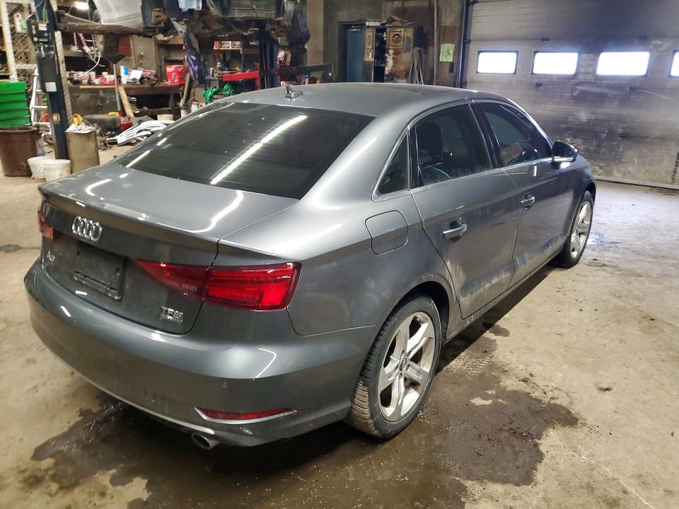 Продаж на аукціоні авто 2018 Audi A3, vin: WAUB8GFF8J1058453, номер лоту: 47035046
