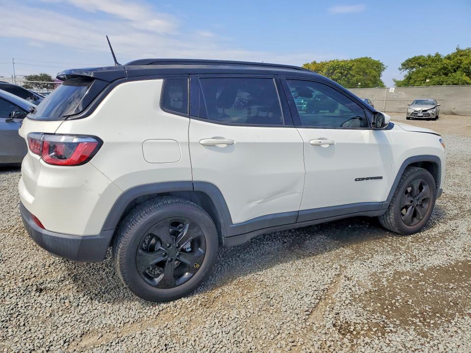 2018 Jeep Compass მანქანა იყიდება აუქციონზე, vin: 3C4NJCBB4JT486786, აუქციონის ნომერი: 51590526