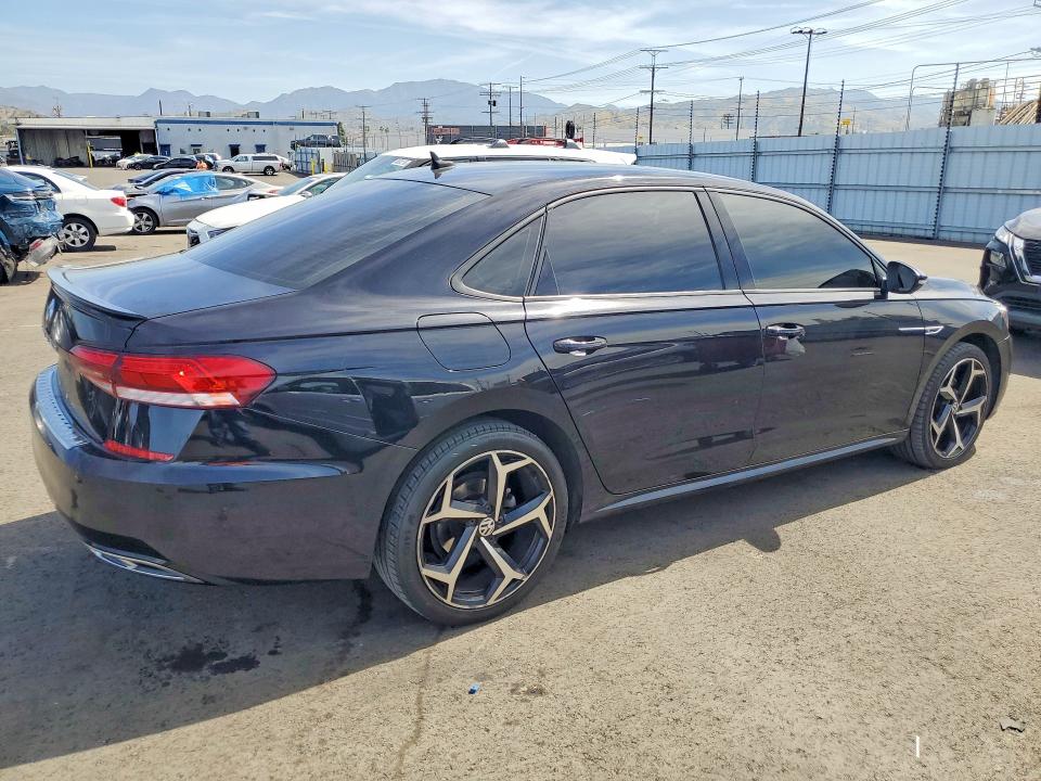 48699776 :رقم المزاد ، 1VWMA7A37MC017282 vin ، 2021 Volkswagen Passat مزاد بيع