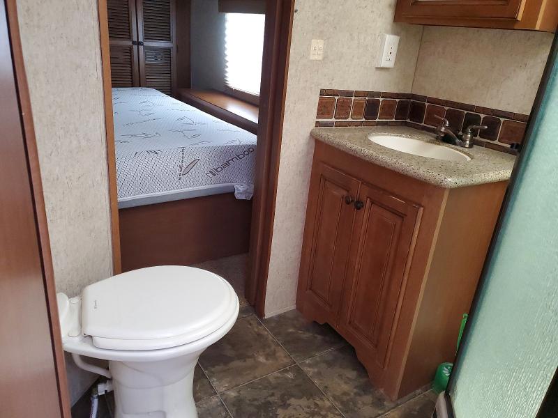 Продаж на аукціоні авто 2012 Heartland Rv Recreational Vehicle (rv), vin: 5SFBG3822CE238870, номер лоту: 45785516