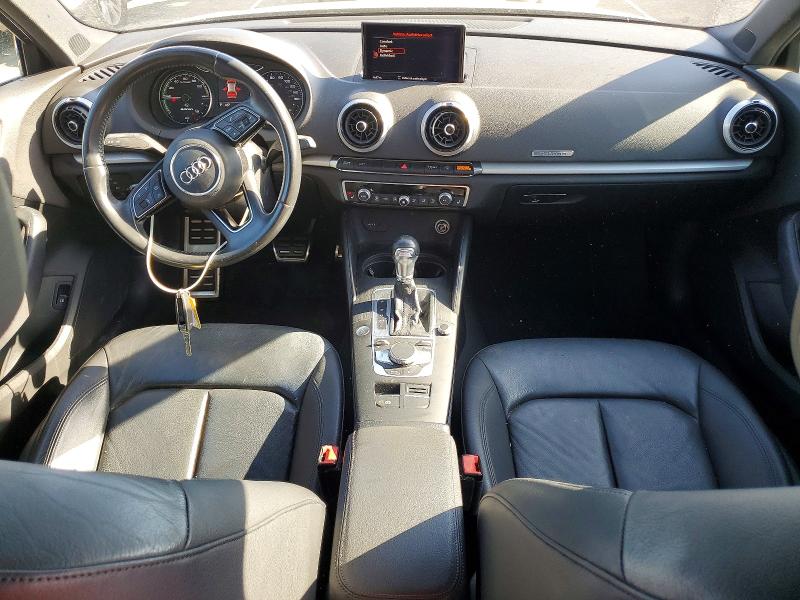 Продажа на аукционе авто 2017 Audi A3, vin: WAUUPBFF4HA121170, номер лота: 48864996