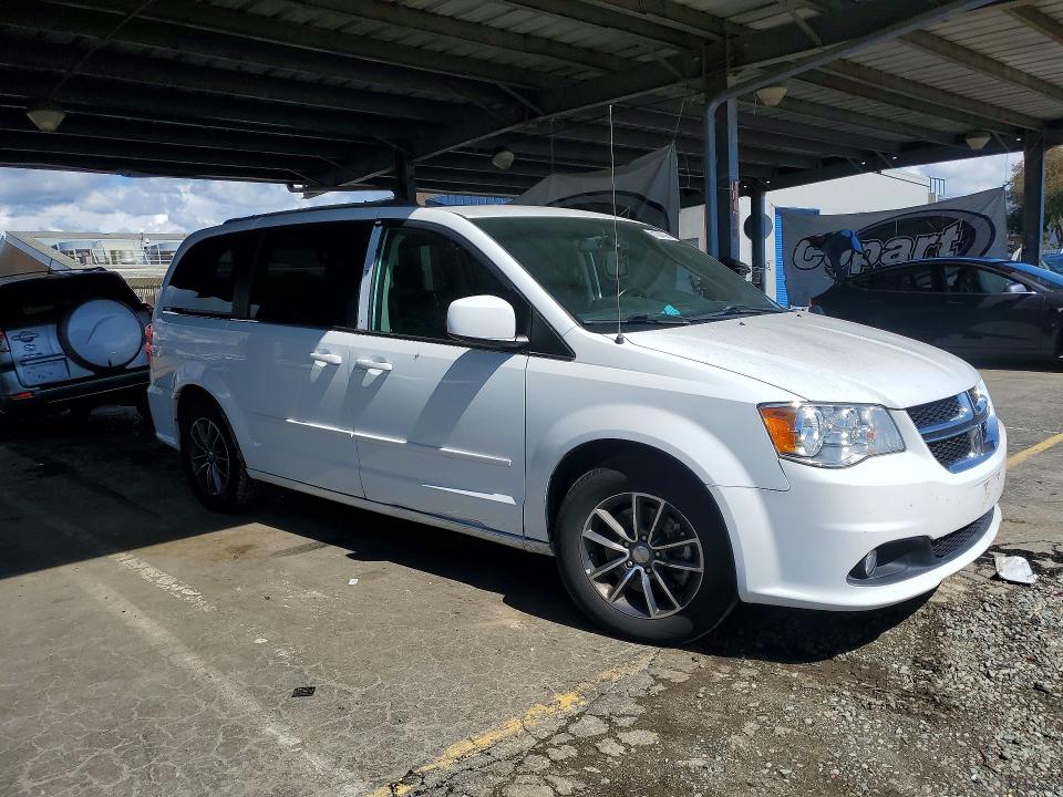2017 Dodge Grand Caravan მანქანა იყიდება აუქციონზე, vin: 2C4RDGCG7HR865143, აუქციონის ნომერი: 51044436