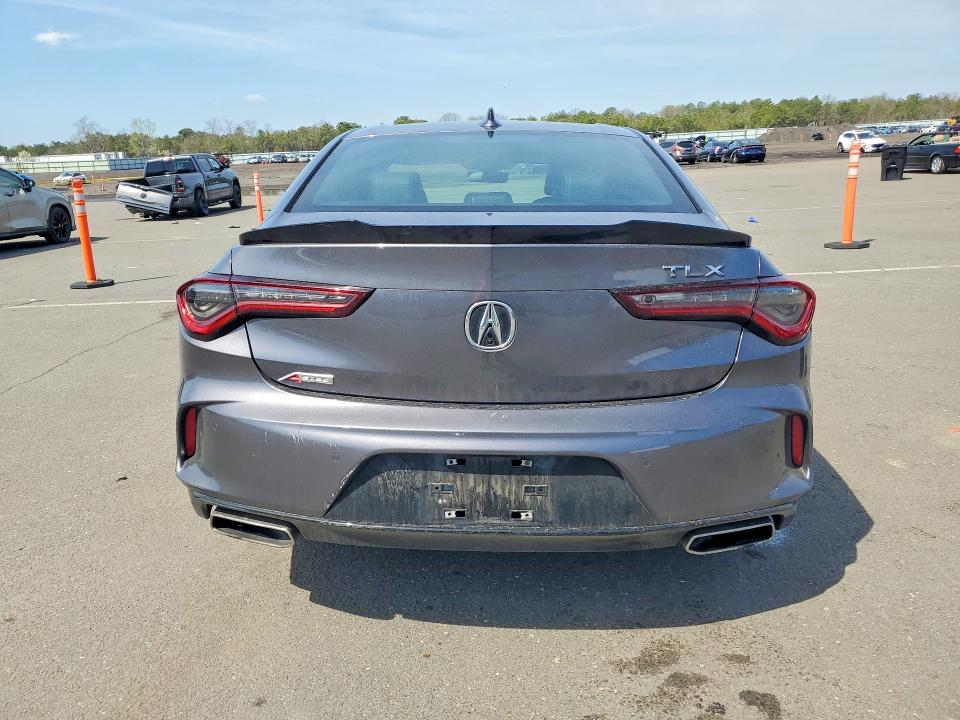 50697716 :رقم المزاد ، 19UUB5F5XPA004249 vin ، 2023 Acura Tlx مزاد بيع