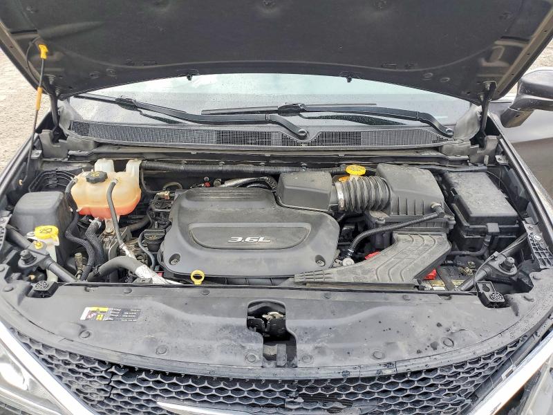 48358686 :رقم المزاد ، 2C4RC1BG2HR505442 vin ، 2017 Chrysler Pacifica مزاد بيع