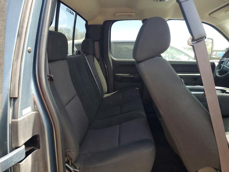 50602406 :رقم المزاد ، 1GTR2UEA4BZ196307 vin ، 2011 Gmc Sierra مزاد بيع
