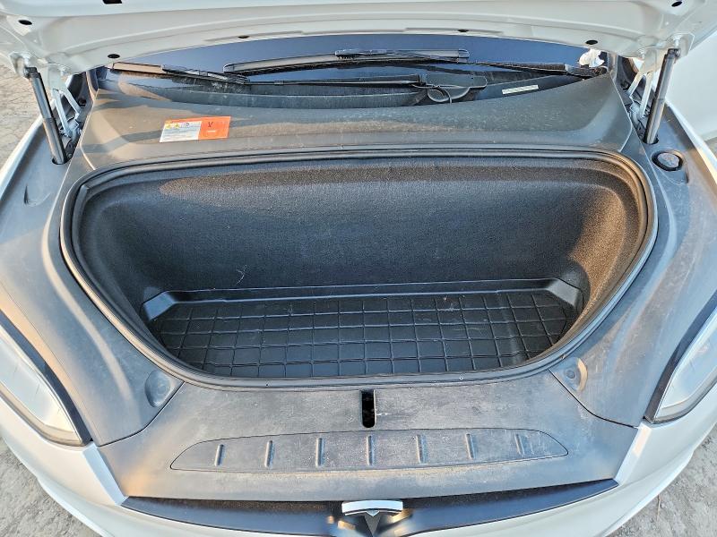 48919066 :رقم المزاد ، 5YJXCBE20KF184940 vin ، 2019 Tesla Model X مزاد بيع