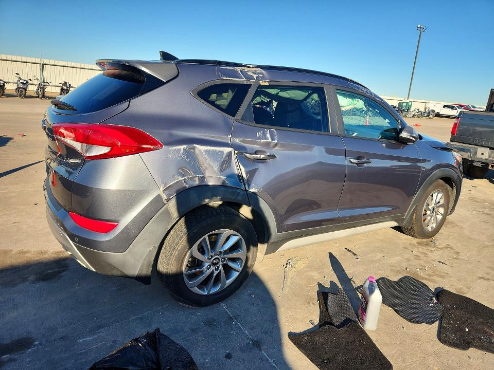 Продаж на аукціоні авто 2018 Hyundai Tucson, vin: KM8J33A22JU823306, номер лоту: 48851096