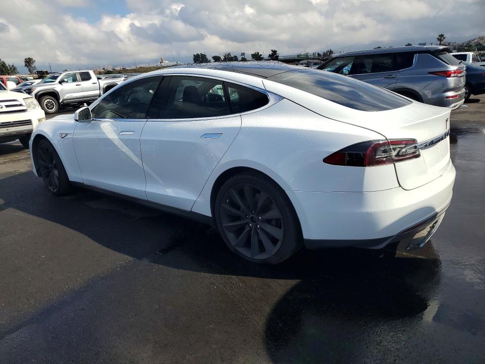 Продажа на аукционе авто 2013 Tesla Model S, vin: 5YJSA1CN0DFP13944, номер лота: 48360996