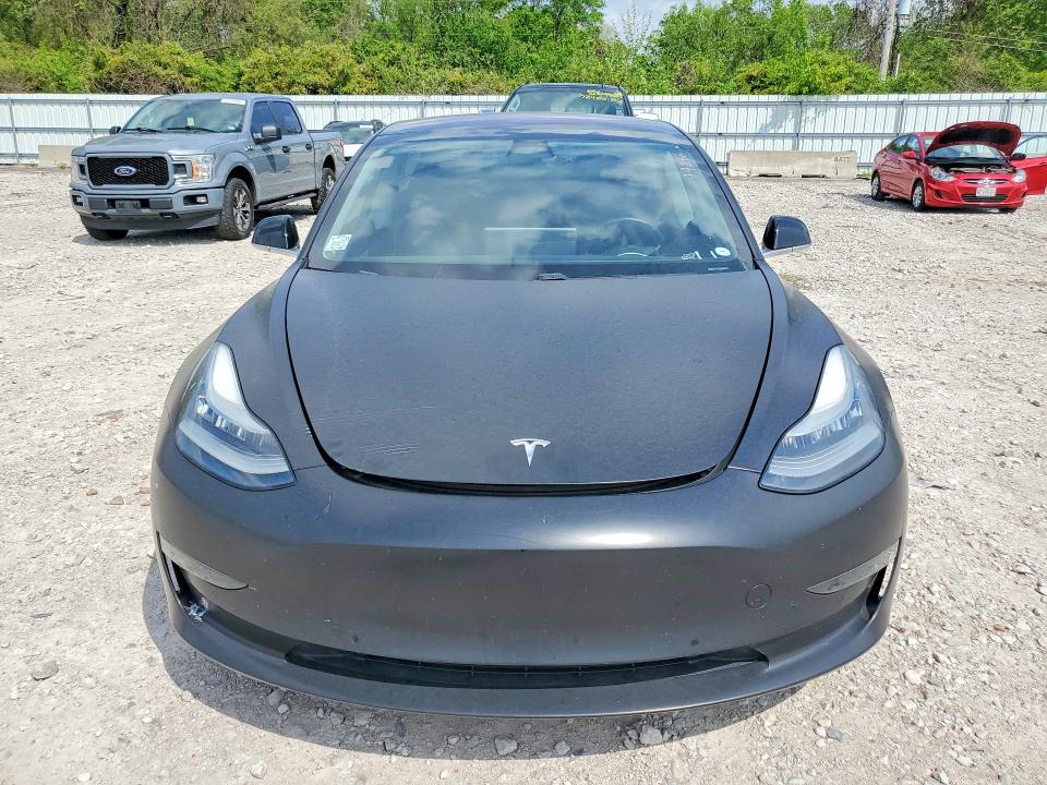 Продаж на аукціоні авто 2018 Tesla Model 3, vin: 5YJ3E1EAXJF098379, номер лоту: 50157266