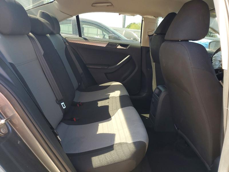 50056566 :رقم المزاد ، 3VW2B7AJ7HM372217 vin ، 2017 Volkswagen Jetta مزاد بيع