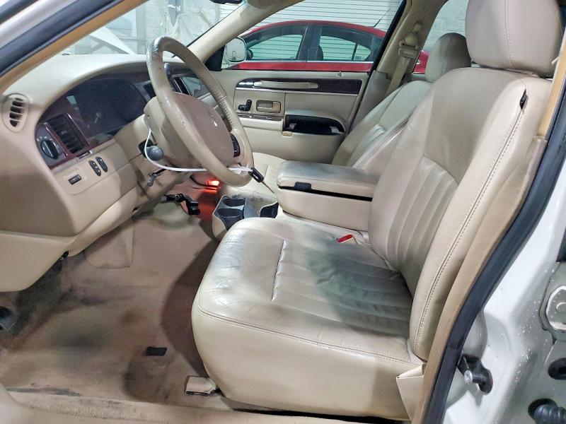 Продажа на аукционе авто 2006 Lincoln Town Car, vin: 1LNHM81V86Y644366, номер лота: 51885976