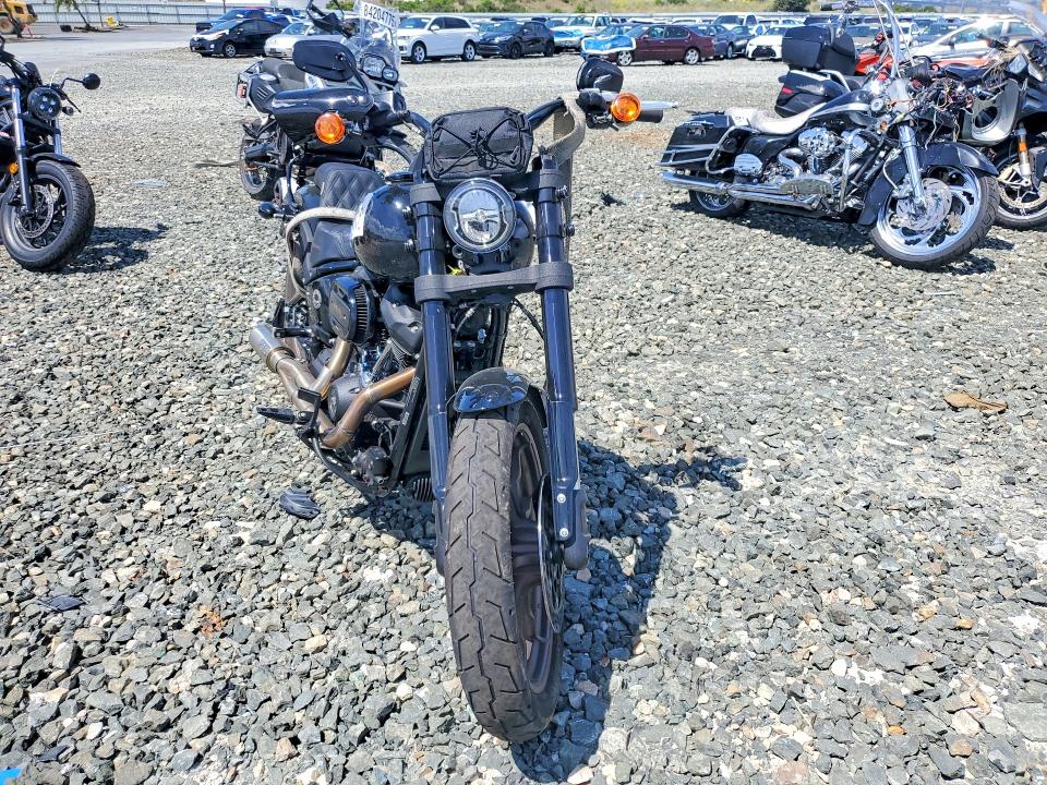 51517646 :رقم المزاد ، 1HD1YWK2XMB060343 vin ، 2021 Harley Davidson Fxlrs مزاد بيع