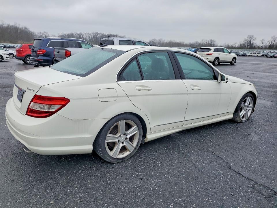 2010 Mercedes-benz C მანქანა იყიდება აუქციონზე, vin: WDDGF8BB2AR099823, აუქციონის ნომერი: 48680916