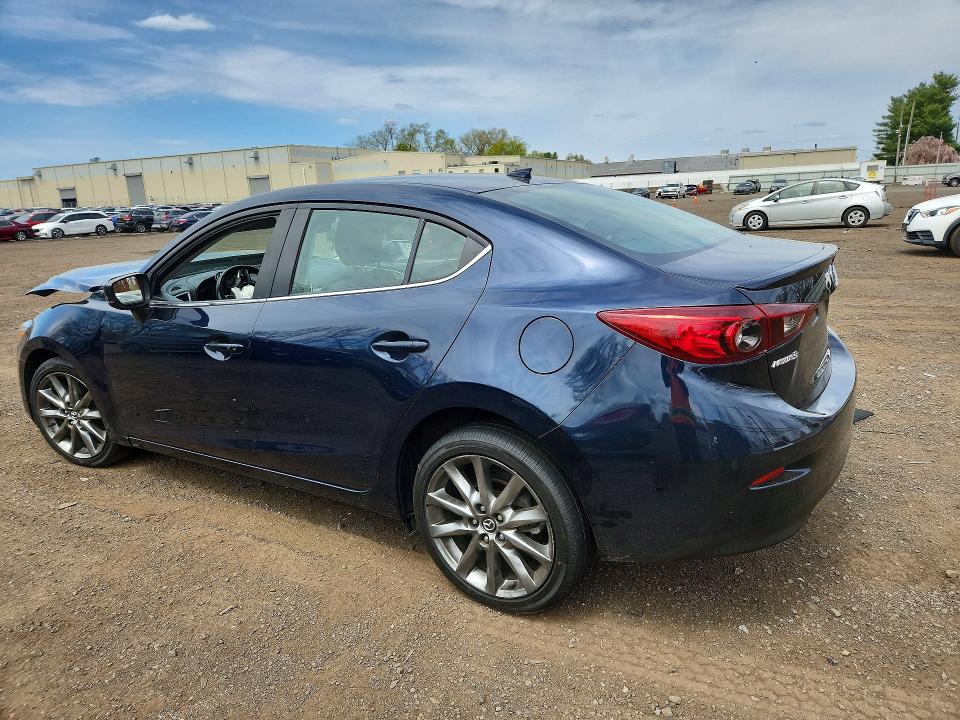 Продажа на аукционе авто 2018 Mazda 3, vin: 3MZBN1V33JM256552, номер лота: 50594096