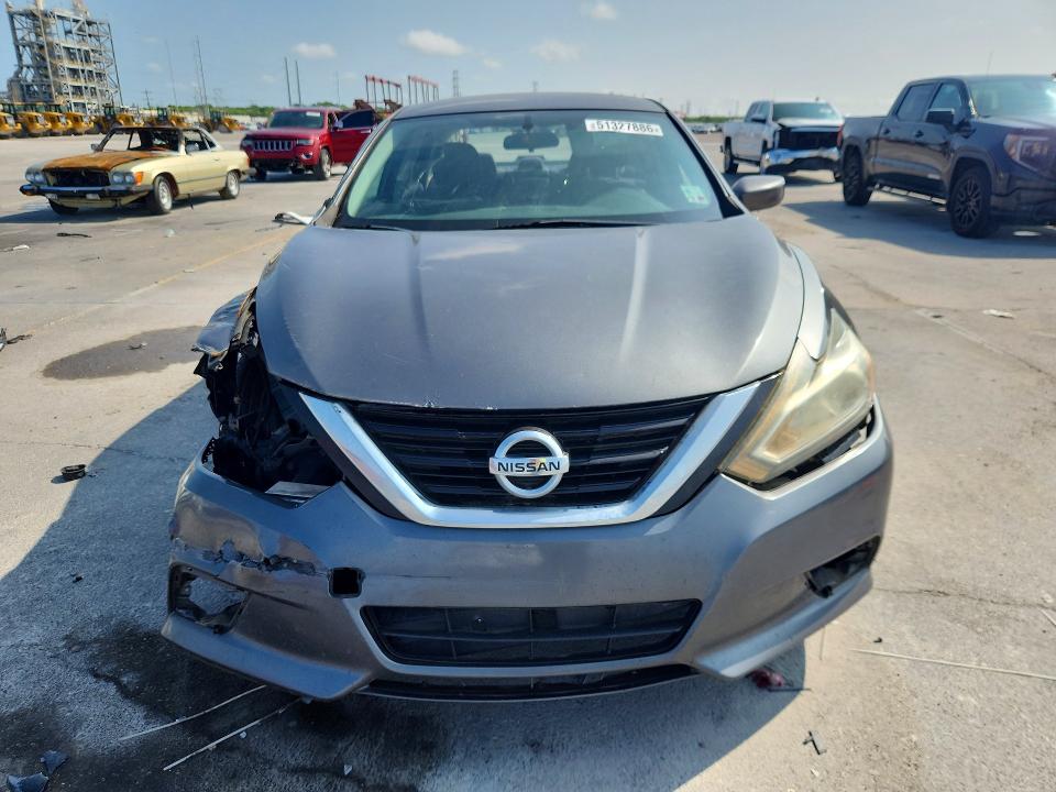 2017 Nissan Altima მანქანა იყიდება აუქციონზე, vin: 1N4AL3AP2HC241759, აუქციონის ნომერი: 51327886