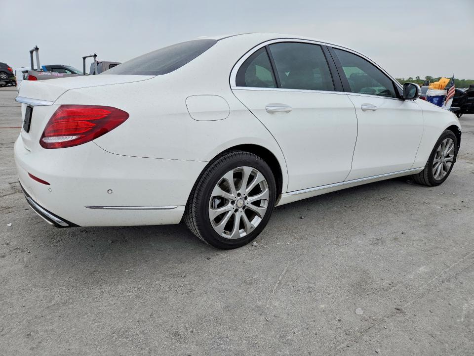 49017996 :رقم المزاد ، WDDZF4JBXHA219301 vin ، 2017 Mercedes-benz E مزاد بيع