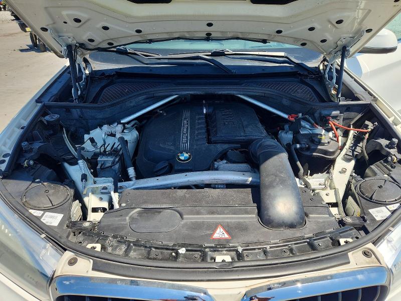 50558706 :رقم المزاد ، 5UXKR2C56F0H40857 vin ، 2015 Bmw X5 مزاد بيع