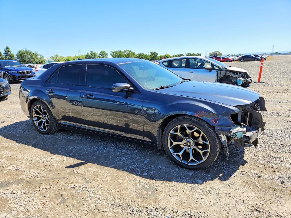 2016 Chrysler 300 მანქანა იყიდება აუქციონზე, vin: 2C3CCABG3GH175728, აუქციონის ნომერი: 51132326