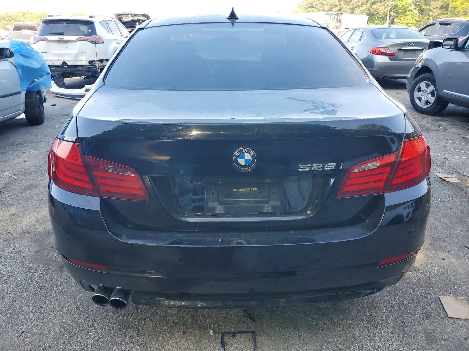 49891376 :رقم المزاد ، WBAFR1C59BC672070 vin ، 2011 Bmw 528 مزاد بيع