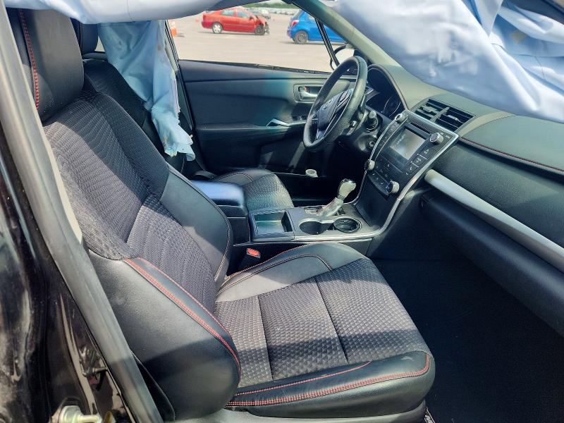 49638506 :رقم المزاد ، 4T1BF1FKXFU937831 vin ، 2015 Toyota Camry مزاد بيع