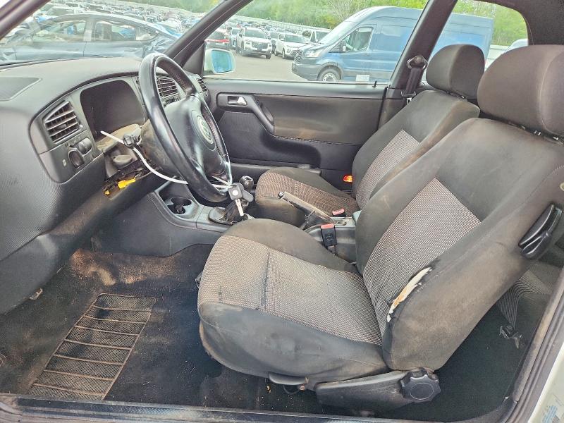 51211796 :رقم المزاد ، 3VWCC21V11M807231 vin ، 2001 Volkswagen Cabrio مزاد بيع
