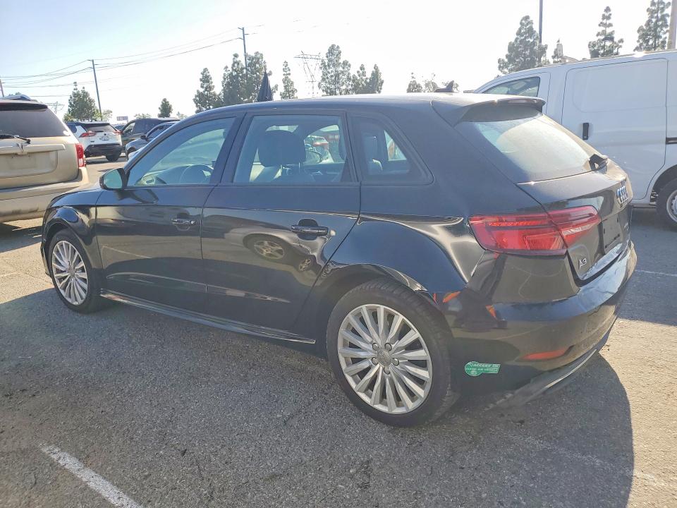 Продажа на аукционе авто 2017 Audi A3, vin: WAUUPBFF4HA121170, номер лота: 48864996