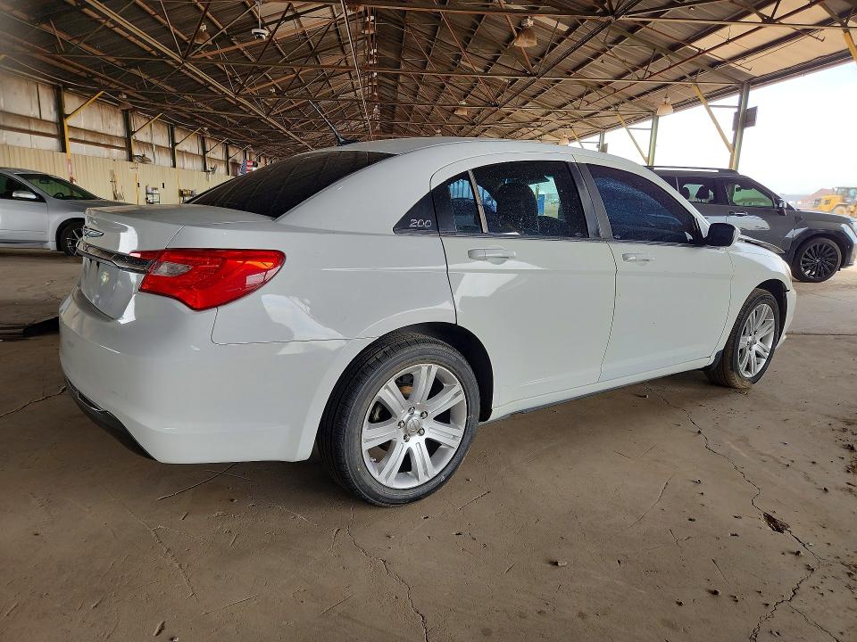 49657466 :رقم المزاد ، 1C3CCBAB5CN172505 vin ، 2012 Chrysler 200 مزاد بيع