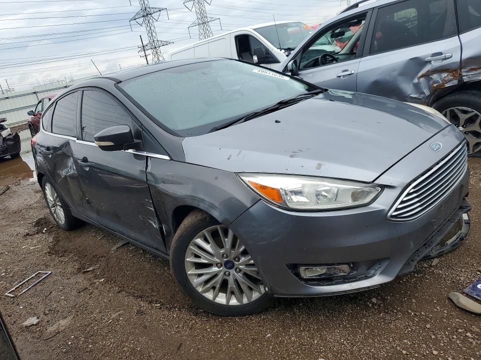 2015 Ford Focus მანქანა იყიდება აუქციონზე, vin: 1FADP3N21FL278136, აუქციონის ნომერი: 49911636