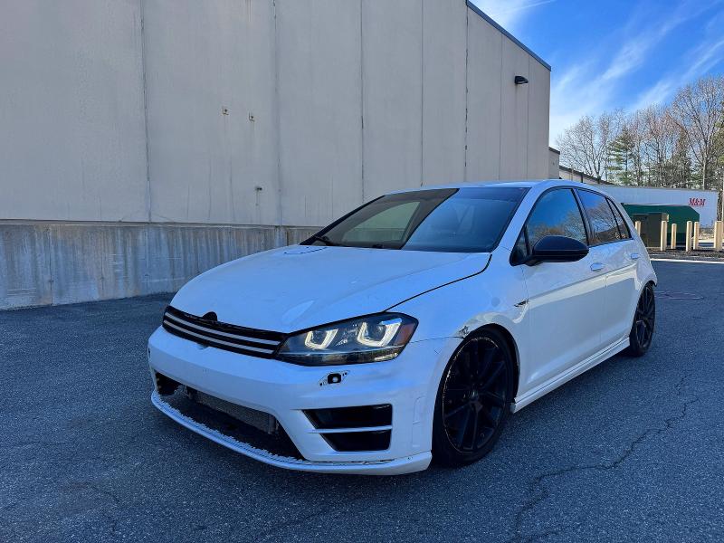 2016 Volkswagen Golf R მანქანა იყიდება აუქციონზე, vin: WVWUF7AU2GW081911, აუქციონის ნომერი: 51894396