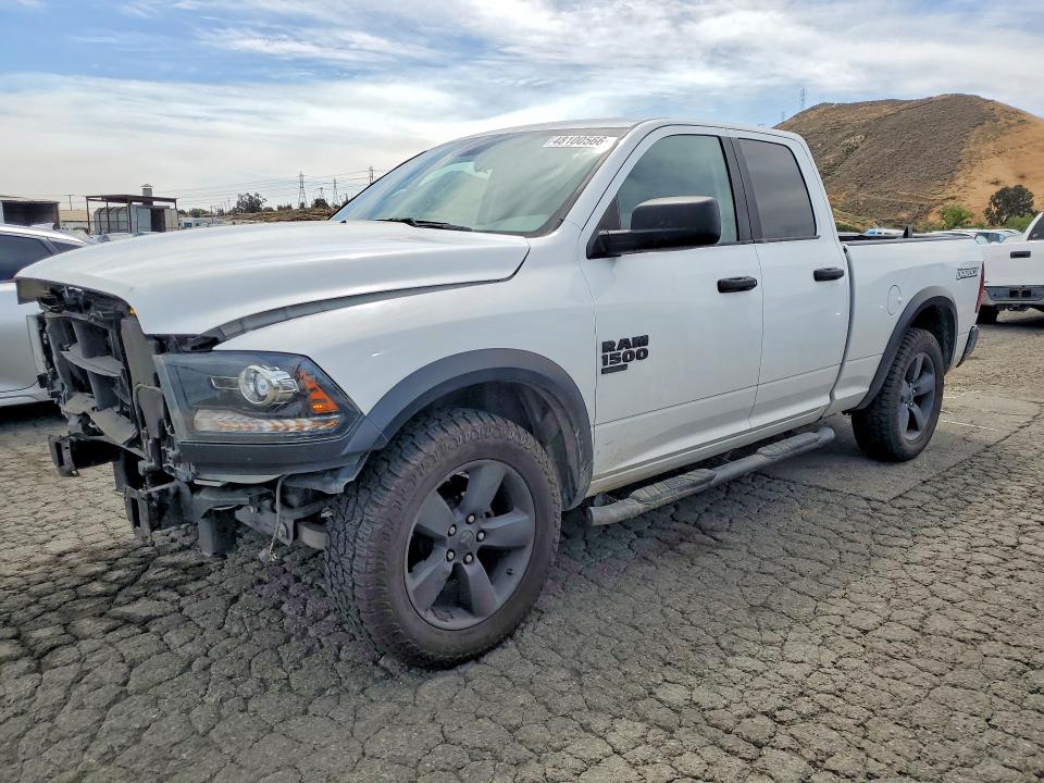 48100566 :رقم المزاد ، 1C6RR6GG8LS105498 vin ، 2020 Ram 1500 Classic مزاد بيع