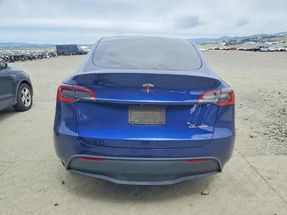 50171416 :رقم المزاد ، 7SAYGDEE4NF426182 vin ، 2022 Tesla Model Y مزاد بيع