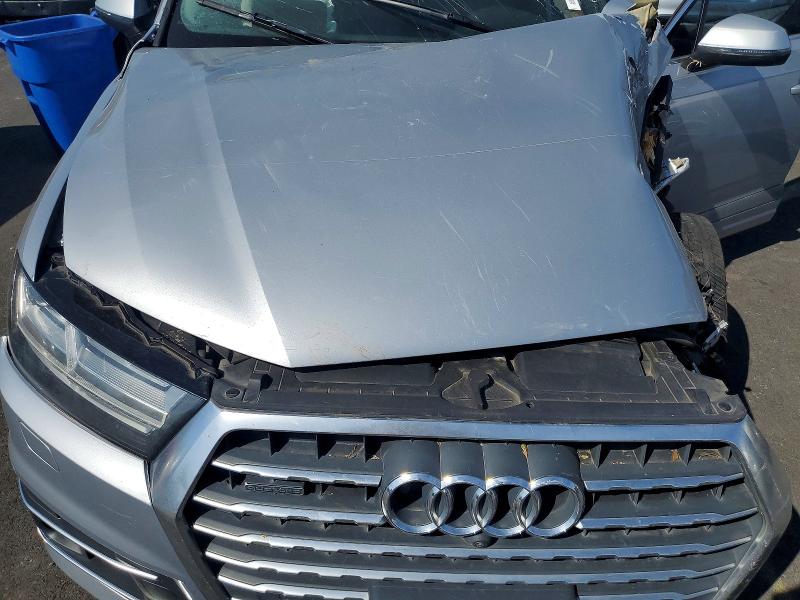Продаж на аукціоні авто 2017 Audi Q7, vin: WA1VAAF70HD043040, номер лоту: 48956806