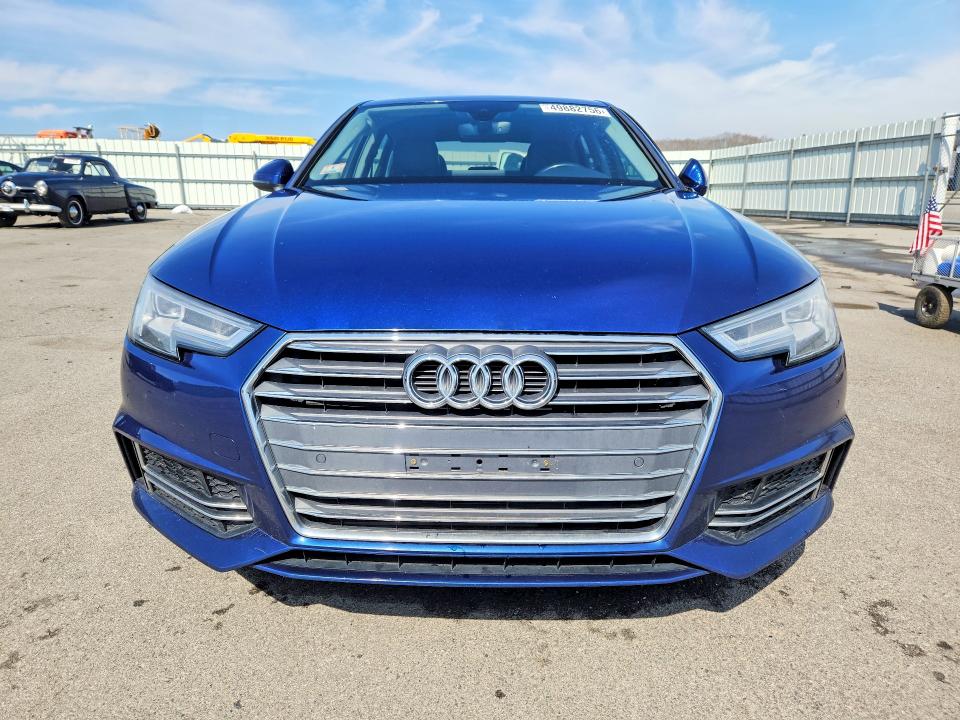 Продаж на аукціоні авто 2017 Audi A4, vin: WAULNAF40HN007878, номер лоту: 49882756