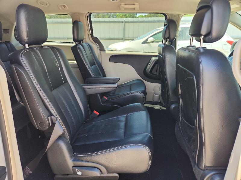Auction sale of the 2015 Chrysler Town & Country, vin: 2C4RC1BG7FR552270, lot number: 50416866