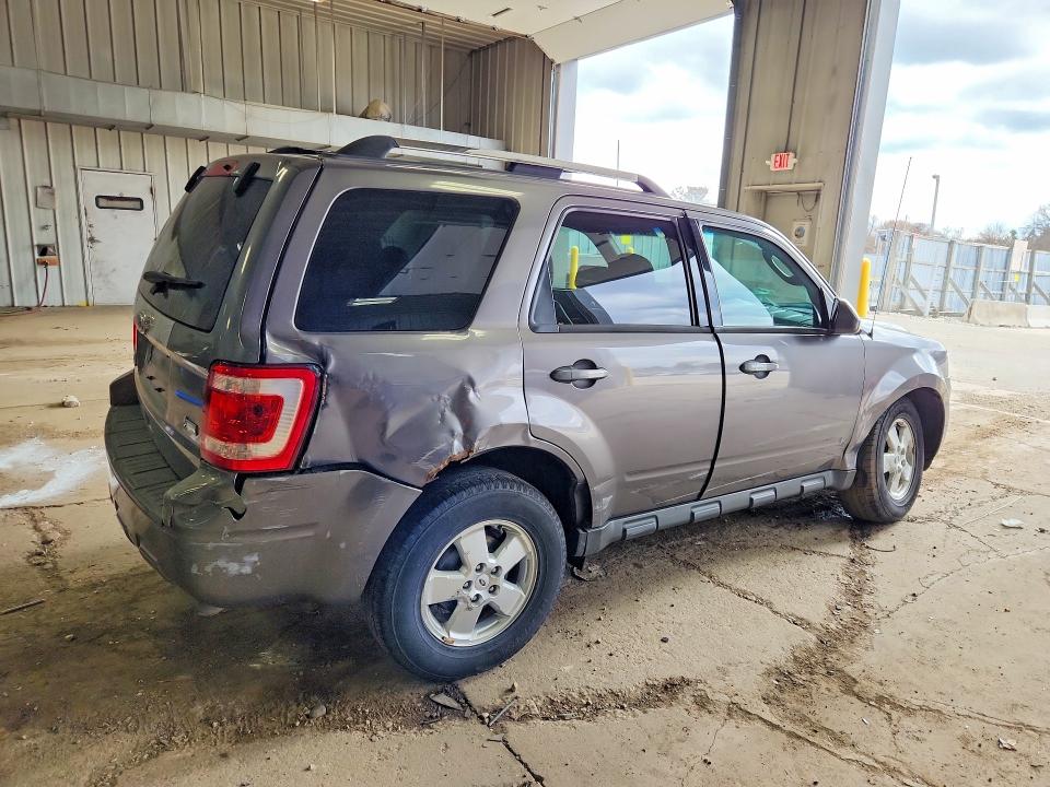 Продажа на аукционе авто 2010 Ford Escape, vin: 1FMCU9EG8AKD33494, номер лота: 48918086