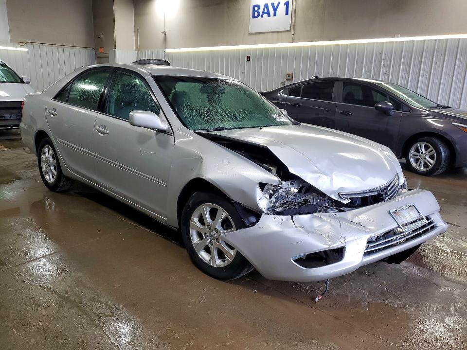 49342286 :رقم المزاد ، 4T1BF30K66U627065 vin ، 2006 Toyota Camry مزاد بيع