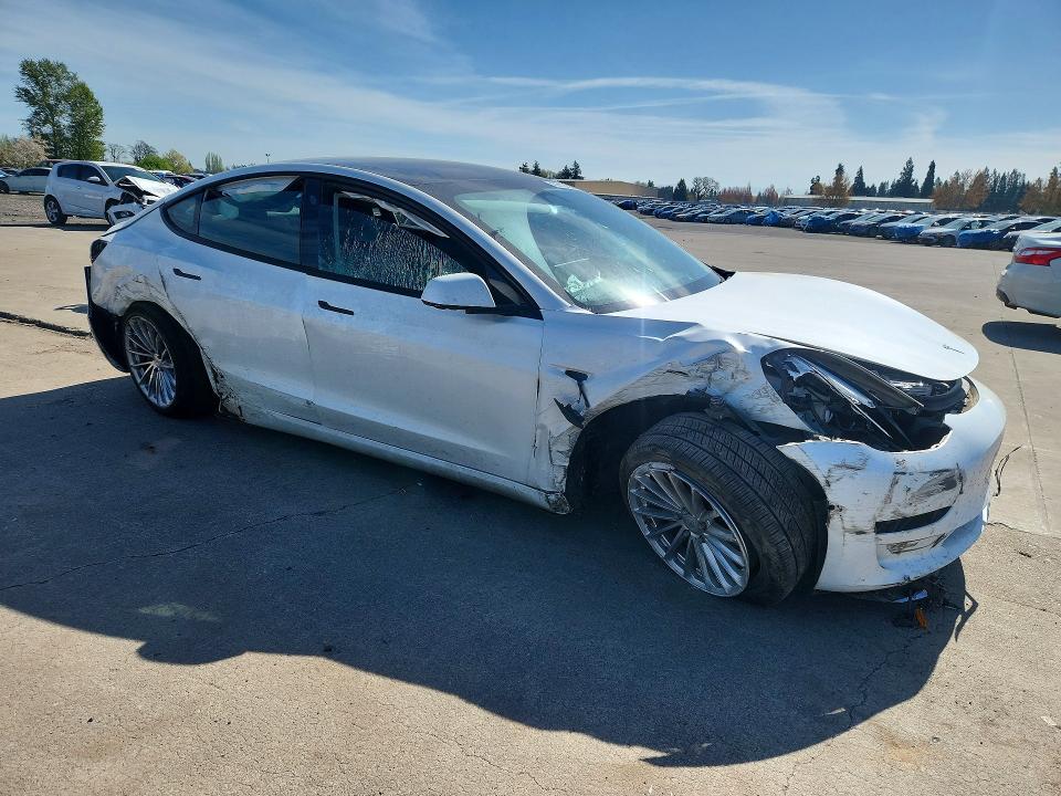 2022 Tesla Model 3 მანქანა იყიდება აუქციონზე, vin: 5YJ3E1EB8NF250383, აუქციონის ნომერი: 49012756