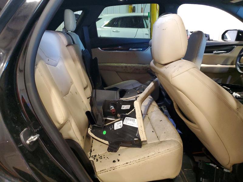 49218736 :رقم المزاد ، 1GYKNARS3HZ210713 vin ، 2017 Cadillac Xt5 مزاد بيع